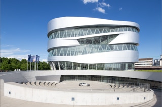 Architekturaufnahme des Mercedes Benz Museum in Stuttgart bad Cannstatt