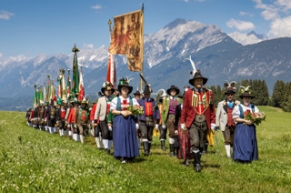 tirol: herz-jesu-prozession